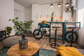 Stylish Oasis Central Apartment with AC and Parking
